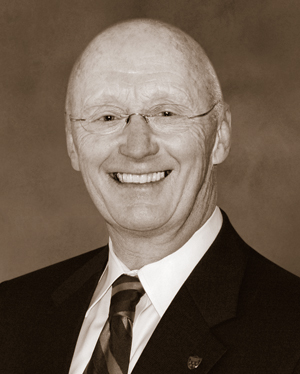 Robert E. Solsrud, Grad '73, Grad '03