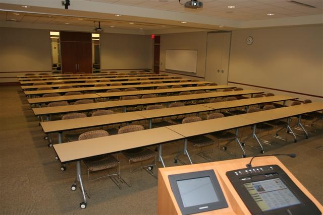 photo of large classroom style room setup